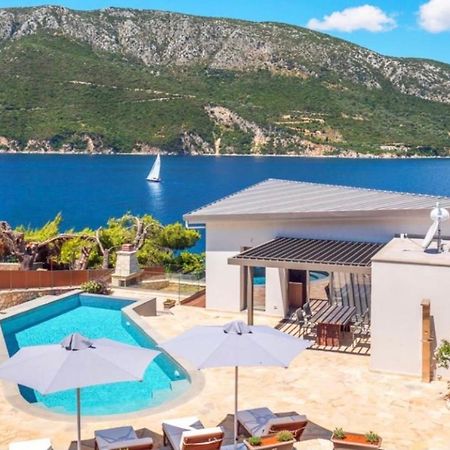 Mr Grey Luxury Villa Spartokhórion Екстериор снимка