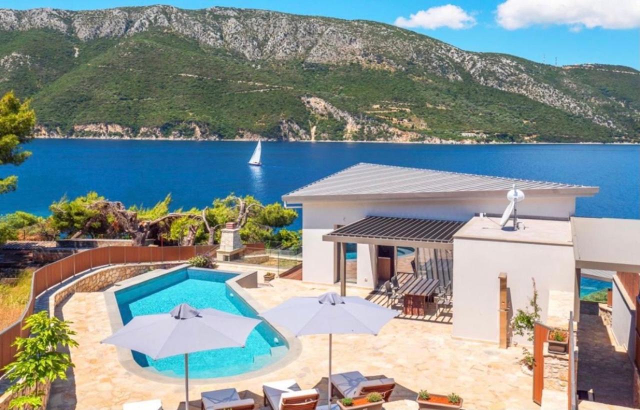 Mr Grey Luxury Villa Spartokhórion Екстериор снимка