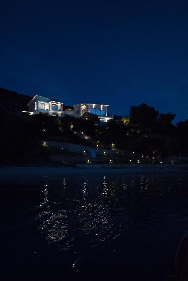 Mr Grey Luxury Villa Spartokhórion Екстериор снимка