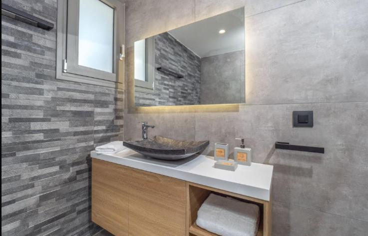 Mr Grey Luxury Villa Spartokhórion Екстериор снимка