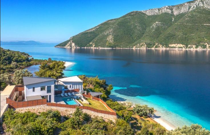 Mr Grey Luxury Villa Spartokhórion Екстериор снимка